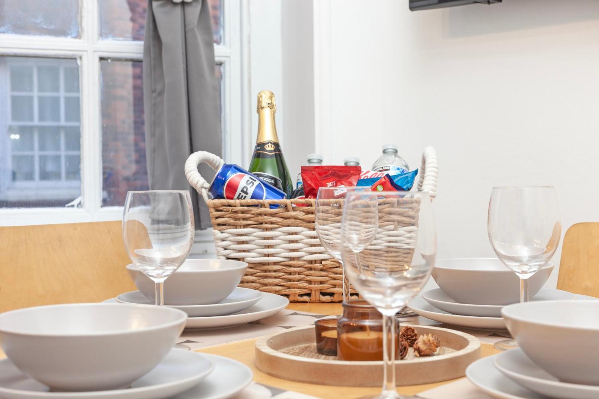 Beautiful 3 Bedroom Flat In Scott Ellis Gardens Londra Dış mekan fotoğraf