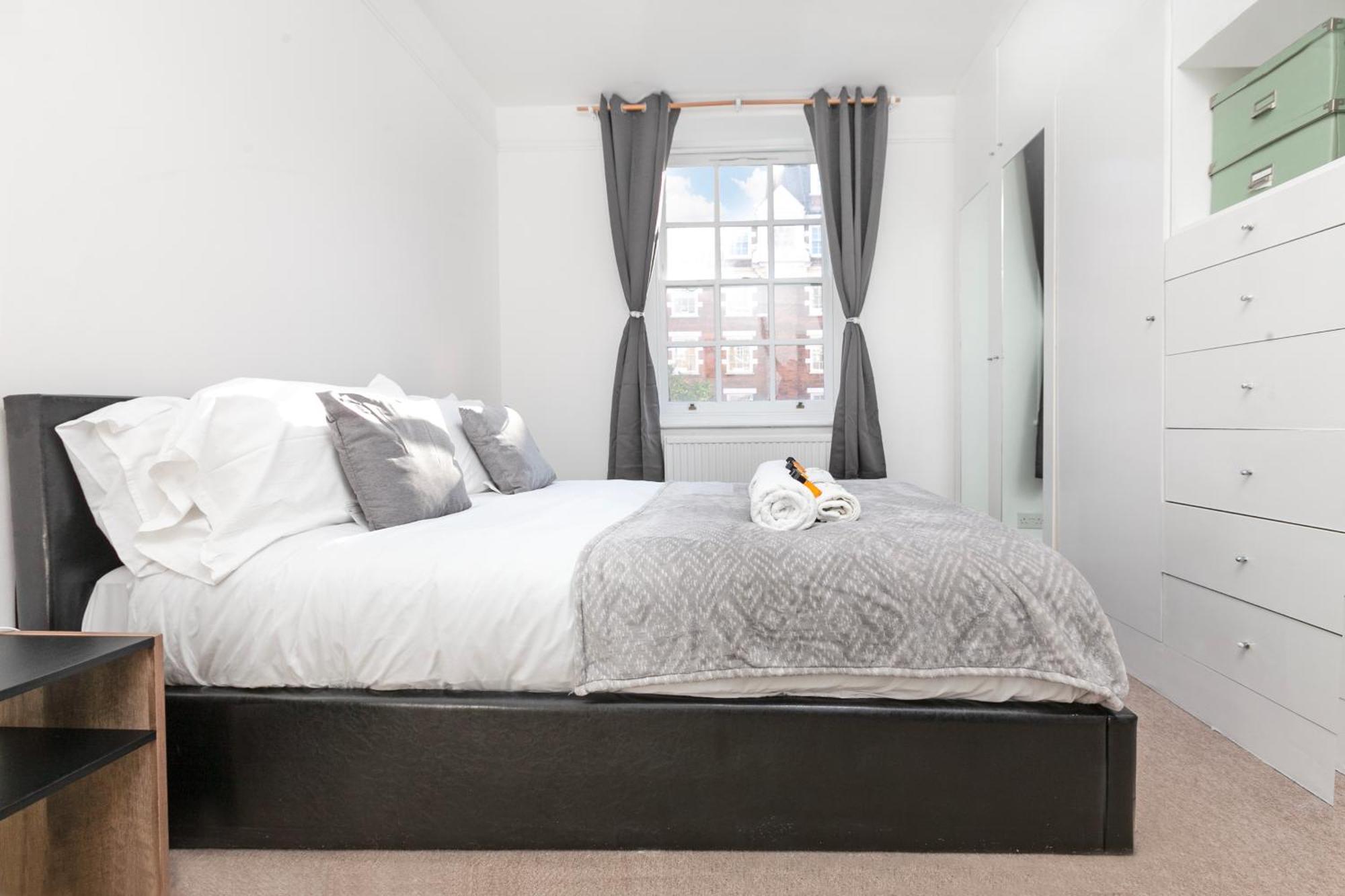 Beautiful 3 Bedroom Flat In Scott Ellis Gardens Londra Dış mekan fotoğraf