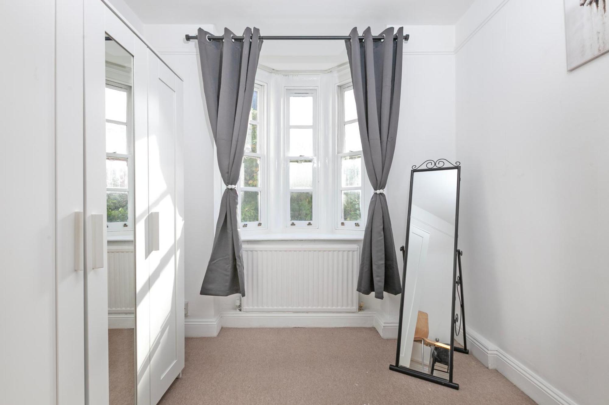 Beautiful 3 Bedroom Flat In Scott Ellis Gardens Londra Dış mekan fotoğraf